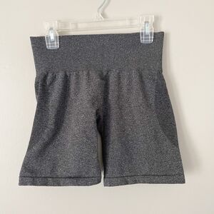 NVGTN Size S Gray Contour 7" Inseam High Rise Compression Workout Shorts